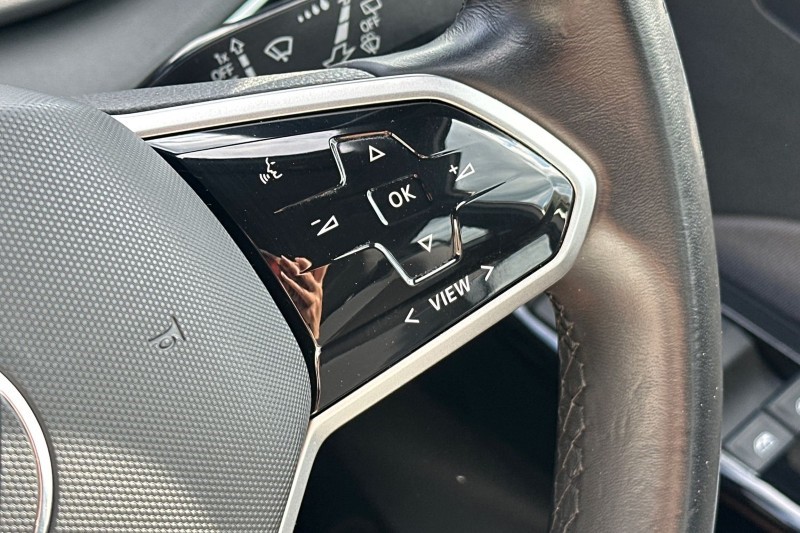 2021 (71) VOLKSWAGEN ID.3 150kW Life Pro Performance 58kWh 5dr Auto 5445639