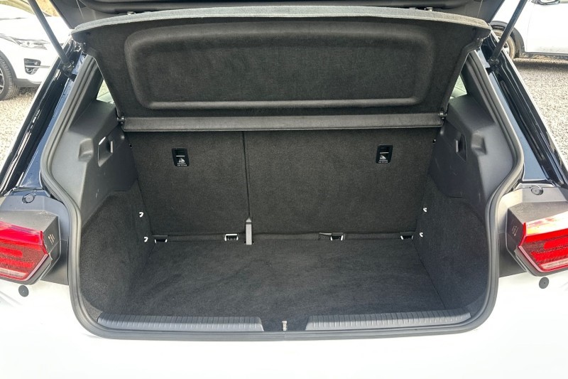 2021 (71) VOLKSWAGEN ID.3 150kW Life Pro Performance 58kWh 5dr Auto 5445653
