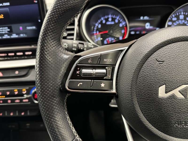 2022 (22) KIA CEED 1.5T GDi ISG GT-Line 5dr 5099297