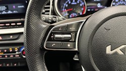 2022 (22) KIA CEED 1.5T GDi ISG GT-Line 5dr 5099297