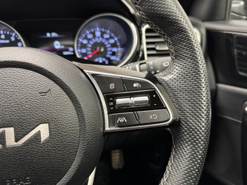 2022 (22) KIA CEED 1.5T GDi ISG GT-Line 5dr 5099278