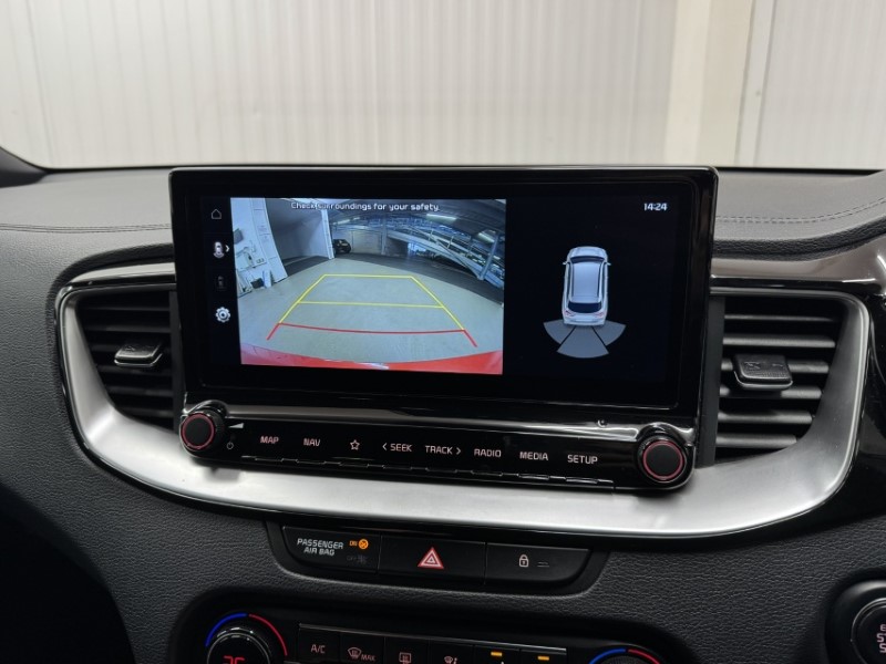 2022 (22) KIA CEED 1.5T GDi ISG GT-Line 5dr 5099277