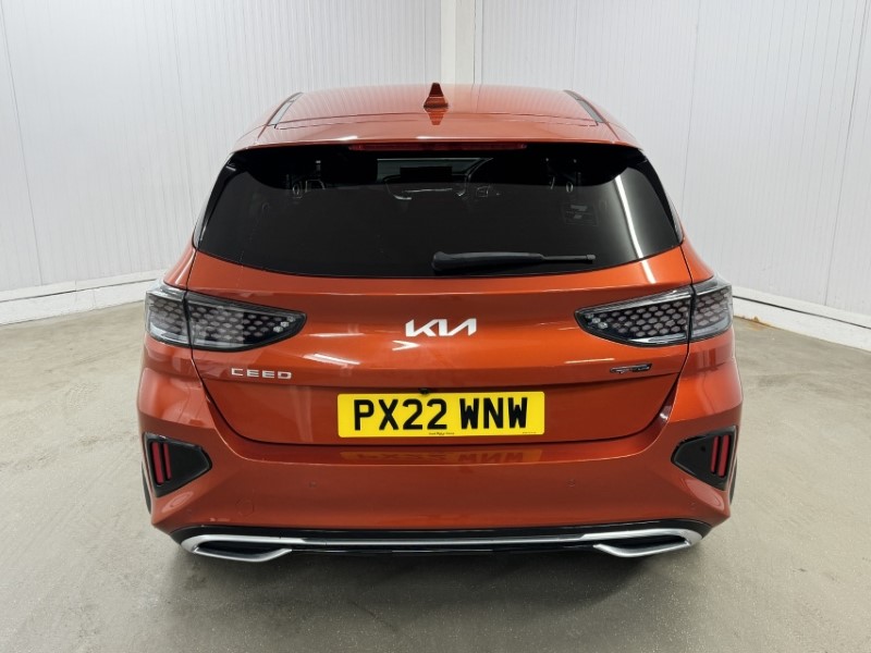 2022 (22) KIA CEED 1.5T GDi ISG GT-Line 5dr 5099264