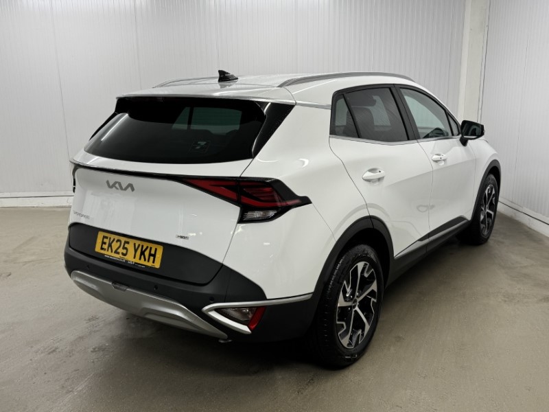 2025 (25) KIA SPORTAGE 1.6T GDi 207 HEV 3 5dr Auto 5068719