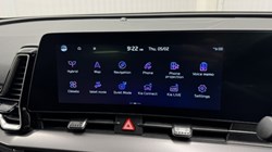 2025 (25) KIA SPORTAGE 1.6T GDi 207 HEV 3 5dr Auto 5075075