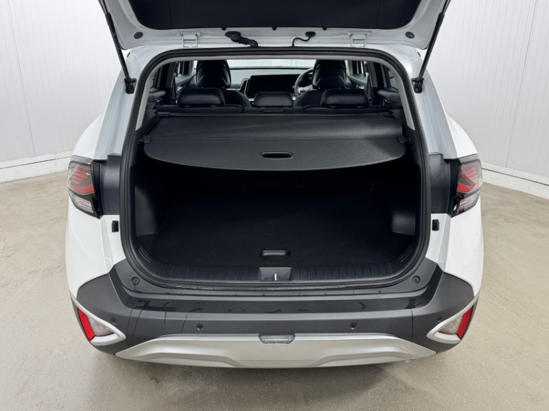 2025 (25) KIA SPORTAGE 1.6T GDi 207 HEV 3 5dr Auto 5075045