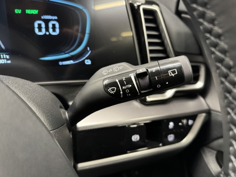 2025 (75) KIA SPORTAGE 1.6T GDi 207 HEV GT-Line 5dr Auto 5109641