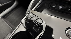 2025 (75) KIA SPORTAGE 1.6T GDi 207 HEV GT-Line 5dr Auto 5109644