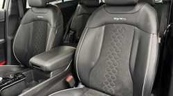 2025 (75) KIA SPORTAGE 1.6T GDi 207 HEV GT-Line 5dr Auto 5109654