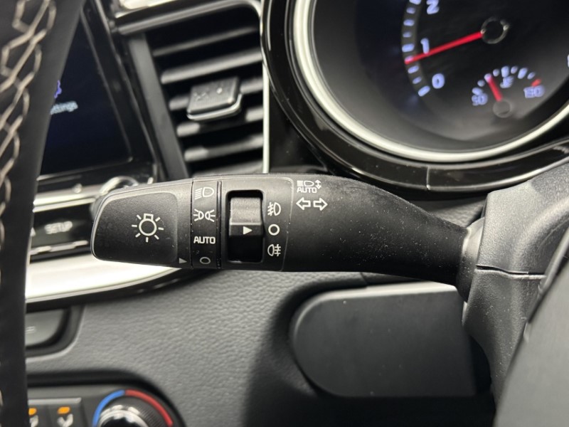 2025 (25) KIA CEED 1.5T GDi ISG 138 GT-Line 5dr 5091376