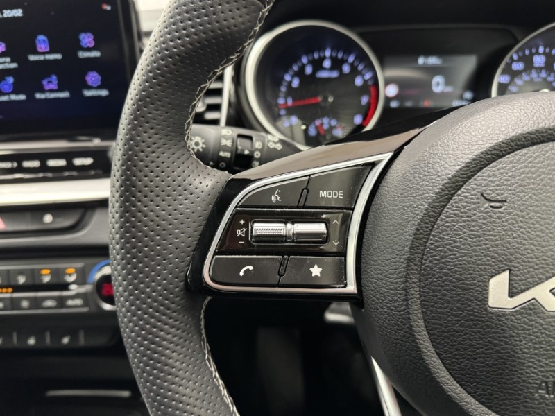 2025 (25) KIA CEED 1.5T GDi ISG 138 GT-Line 5dr 5091372