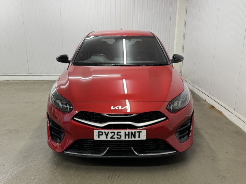 2025 (25) KIA CEED 1.5T GDi ISG 138 GT-Line 5dr 5091379