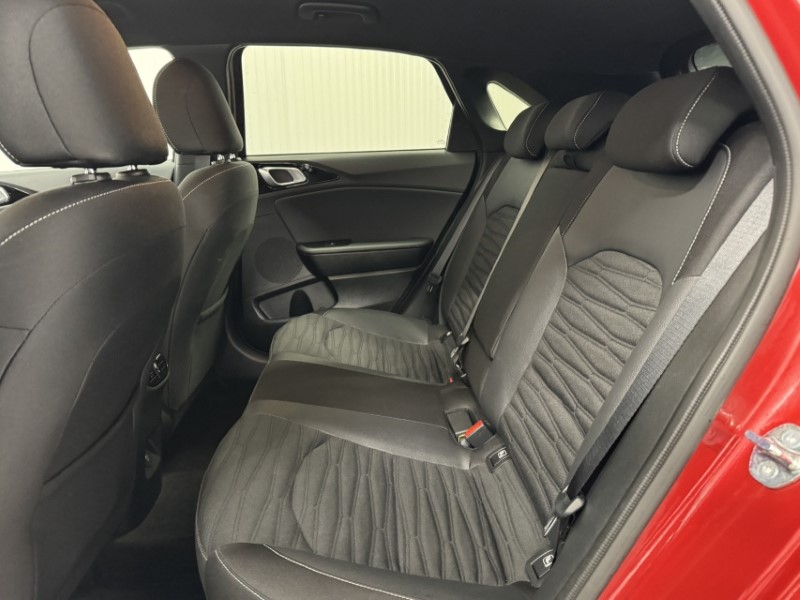 2025 (25) KIA CEED 1.5T GDi ISG 138 GT-Line 5dr 5091352