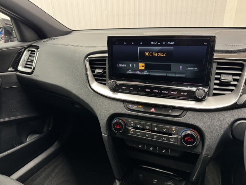 2025 (25) KIA CEED 1.5T GDi ISG 138 GT-Line 5dr 5091362