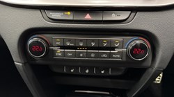 2025 (25) KIA CEED 1.5T GDi ISG 138 GT-Line 5dr 5091367
