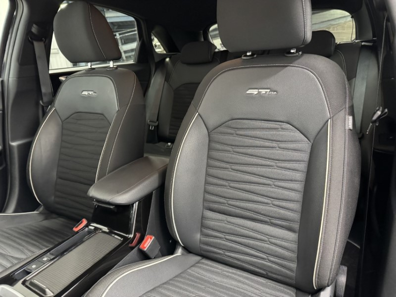 2025 (25) KIA CEED 1.5T GDi ISG 138 GT-Line 5dr 5097926