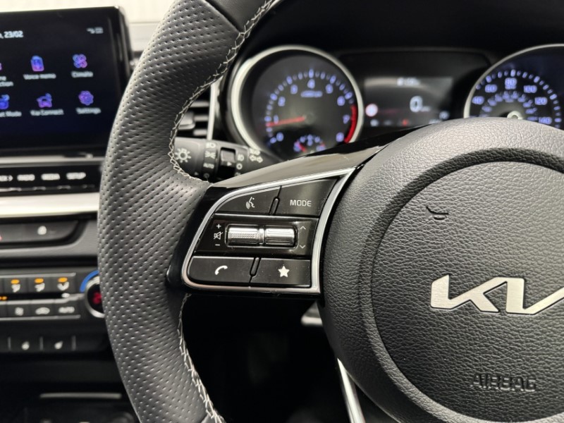 2025 (25) KIA CEED 1.5T GDi ISG 138 GT-Line 5dr 5097940