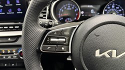 2025 (25) KIA CEED 1.5T GDi ISG 138 GT-Line 5dr 5097940