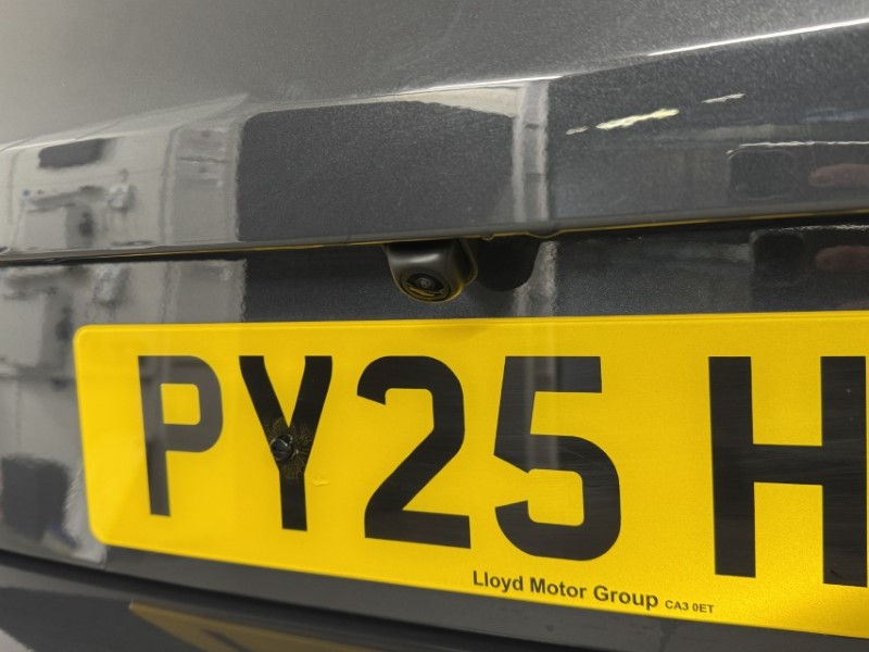 2025 (25) KIA CEED 1.5T GDi ISG 138 GT-Line 5dr 5097918