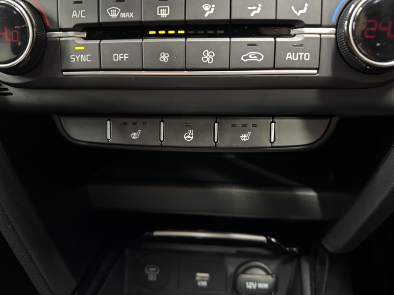 2025 (25) KIA CEED 1.5T GDi ISG 138 GT-Line 5dr 5097934