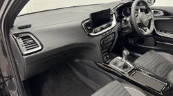 2025 (25) KIA CEED 1.5T GDi ISG 138 GT-Line 5dr 5097924