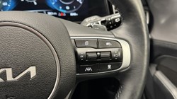 2025 (74) KIA SPORTAGE 1.6T GDi 207 HEV 3 5dr Auto 5117748