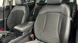 2025 (74) KIA SPORTAGE 1.6T GDi 207 HEV 3 5dr Auto 5117722