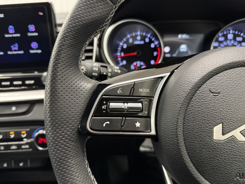 2025 (25) KIA CEED 1.5T GDi ISG 138 GT-Line 5dr 5105121