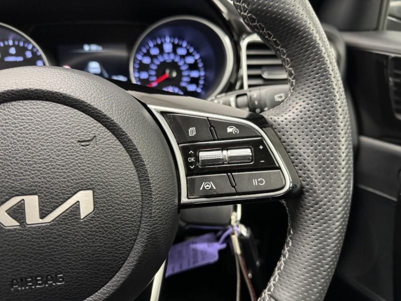 2025 (25) KIA CEED 1.5T GDi ISG 138 GT-Line 5dr 5105122