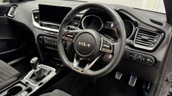 2025 (25) KIA CEED 1.5T GDi ISG 138 GT-Line 5dr 5105108