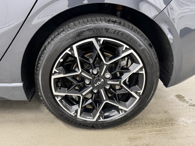 2025 (25) KIA CEED 1.5T GDi ISG 138 GT-Line 5dr 5105098