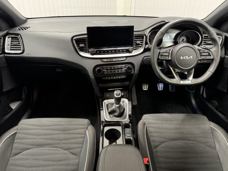 2025 (25) KIA CEED 1.5T GDi ISG 138 GT-Line 5dr 5105104