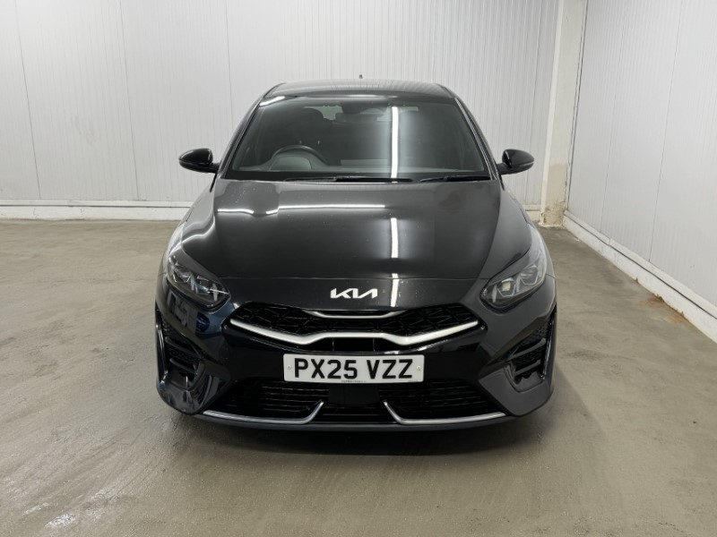 2025 (25) KIA CEED 1.5T GDi ISG 138 GT-Line 5dr DCT 5102930