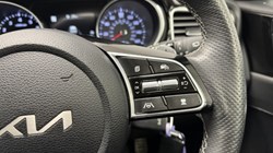 2025 (25) KIA CEED 1.5T GDi ISG 138 GT-Line 5dr DCT 5102923