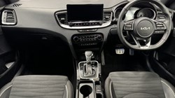 2025 (25) KIA CEED 1.5T GDi ISG 138 GT-Line 5dr DCT 5102907