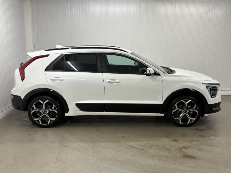 2022 (22) KIA NIRO 1.6 GDi Hybrid 3 5dr DCT 5110892
