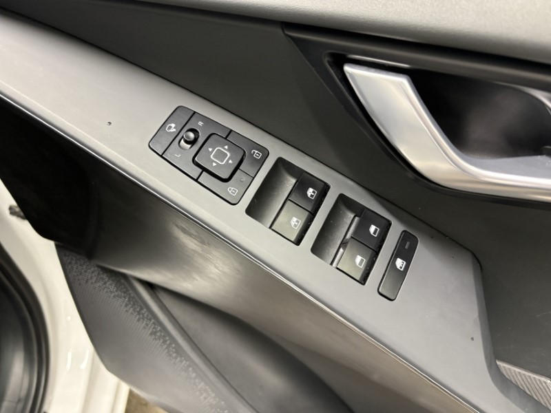 2022 (22) KIA NIRO 1.6 GDi Hybrid 3 5dr DCT 5110899