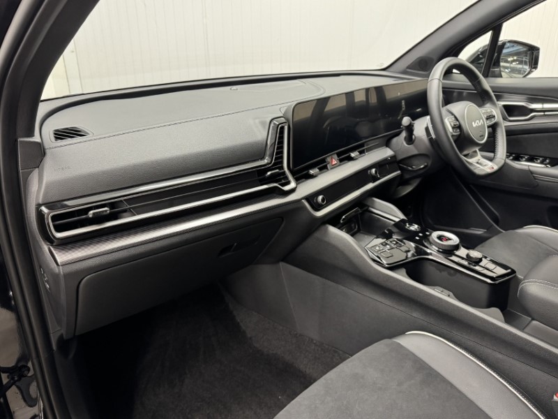 2025 (75) KIA SPORTAGE 1.6T GDi 207 HEV GT-Line 5dr Auto 5202025