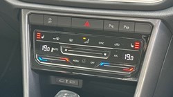 2024 (24) VOLKSWAGEN T-ROC 1.5 TSI Style 5dr DSG 5415643