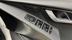 2022 (72) KIA NIRO 1.6 GDi Hybrid 4 5dr DCT 5143656