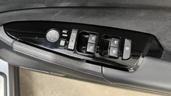 2025 (25) KIA SPORTAGE 1.6T GDi 207 HEV GT-Line 5dr Auto 5202121