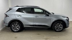 2025 (25) KIA SPORTAGE 1.6T GDi 207 HEV GT-Line 5dr Auto 5202142
