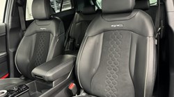 2025 (25) KIA SPORTAGE 1.6T GDi 207 HEV GT-Line 5dr Auto 5202119