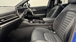 2024 (24) KIA SPORTAGE 1.6T GDi PHEV GT-Line S 5dr Auto AWD 5174458