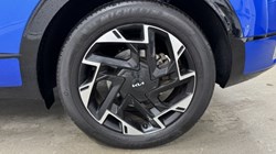 2024 (24) KIA SPORTAGE 1.6T GDi PHEV GT-Line S 5dr Auto AWD 5174435