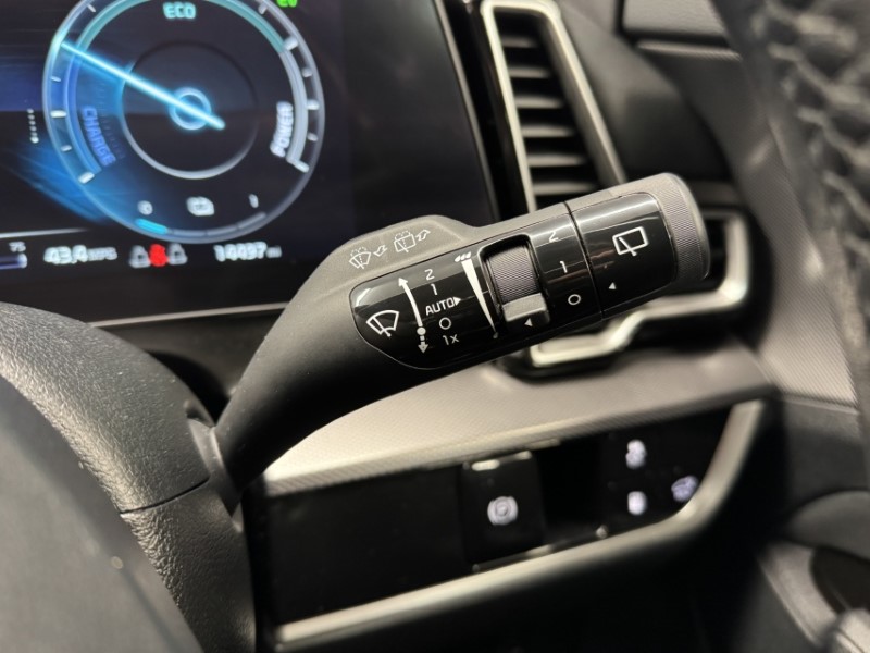 2024 (24) KIA SPORTAGE 1.6T GDi PHEV GT-Line S 5dr Auto AWD 5174447