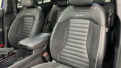 2024 (24) KIA SPORTAGE 1.6T GDi PHEV GT-Line S 5dr Auto AWD 5174459