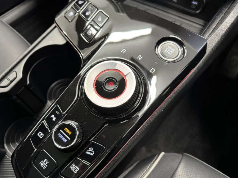 2024 (24) KIA SPORTAGE 1.6T GDi PHEV GT-Line S 5dr Auto AWD 5174465