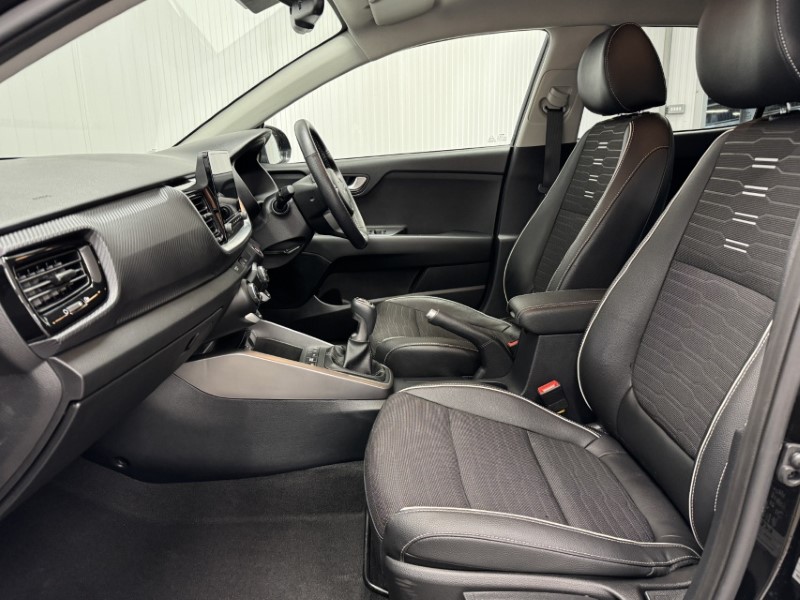 2025 (25) KIA STONIC 1.0T GDi 48V 98 GT-Line S 5dr 5168503