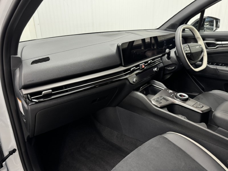 2025 (75) KIA SPORTAGE 1.6T GDi HEV GT-Line 5dr Auto 5156673